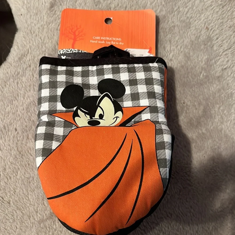 Disney Mickey Mouse Halloween oversized mini mitts
